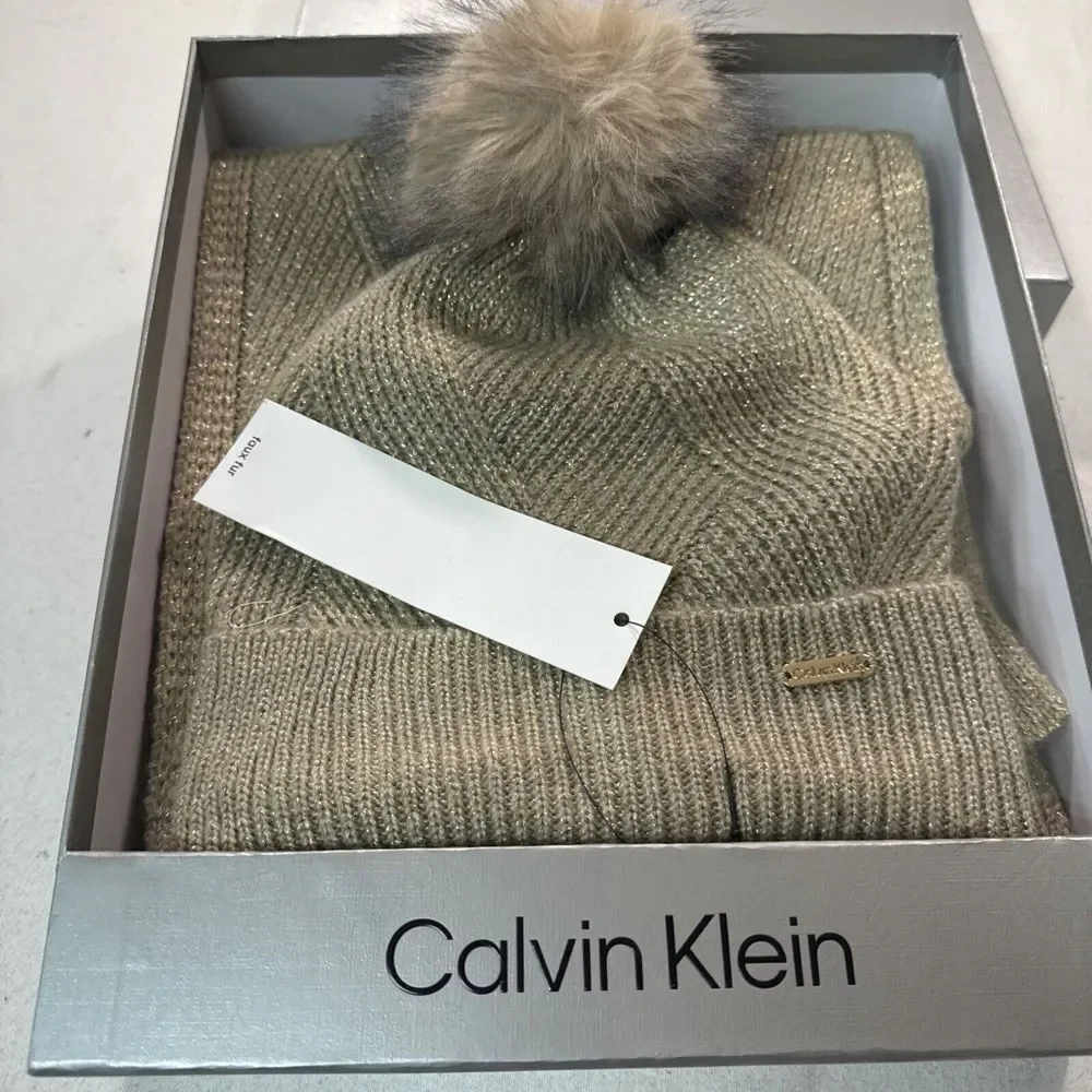 Calvin Klein Hat And Scarf Set NWT, Preppy, Fashion, Dress, Almond Color, Winter